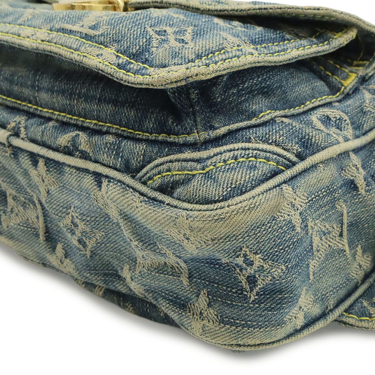 Louis Vuitton Monogram Denim Bum Bag Blue — view 3