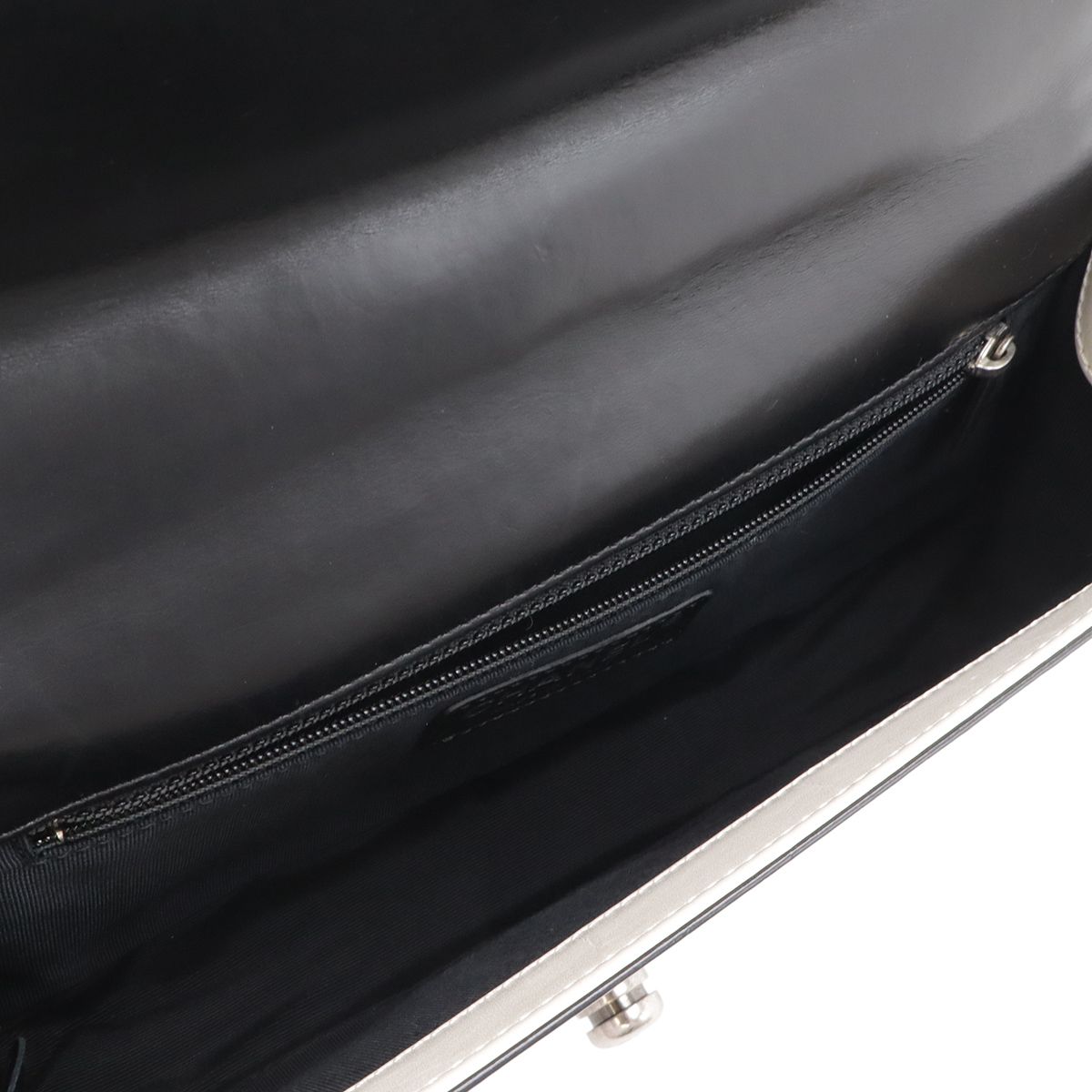 Chanel 25 CC Logo Chain Shoulder Bag Leather Black Ivory Antique Silver — view 6