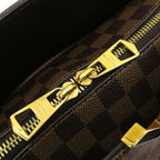 Louis Vuitton Damier Kensington Messenger Bag — view 8