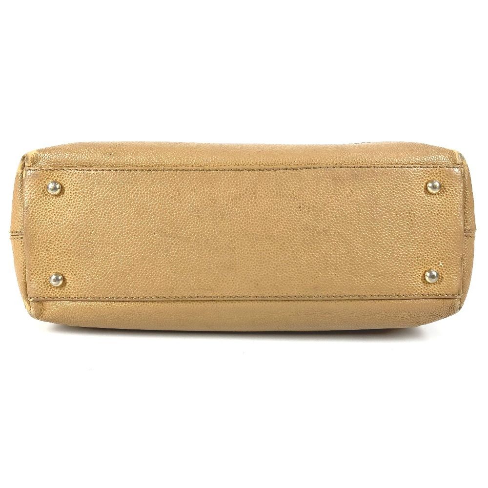 Chanel Shoulder Bag CC Logo Caviar Leather Beige — view 5