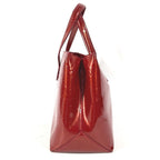 Louis Vuitton Tote Wilshire PM Monogram Vernis Canvas Pomme D'amour Red — view 4