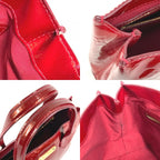 Louis Vuitton Tote Wilshire PM Monogram Vernis Canvas Pomme D'amour Red — view 9