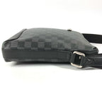 Louis Vuitton Shoulder Bag Discovery Messenger Damier Infini Leather Onyx Black — view 3