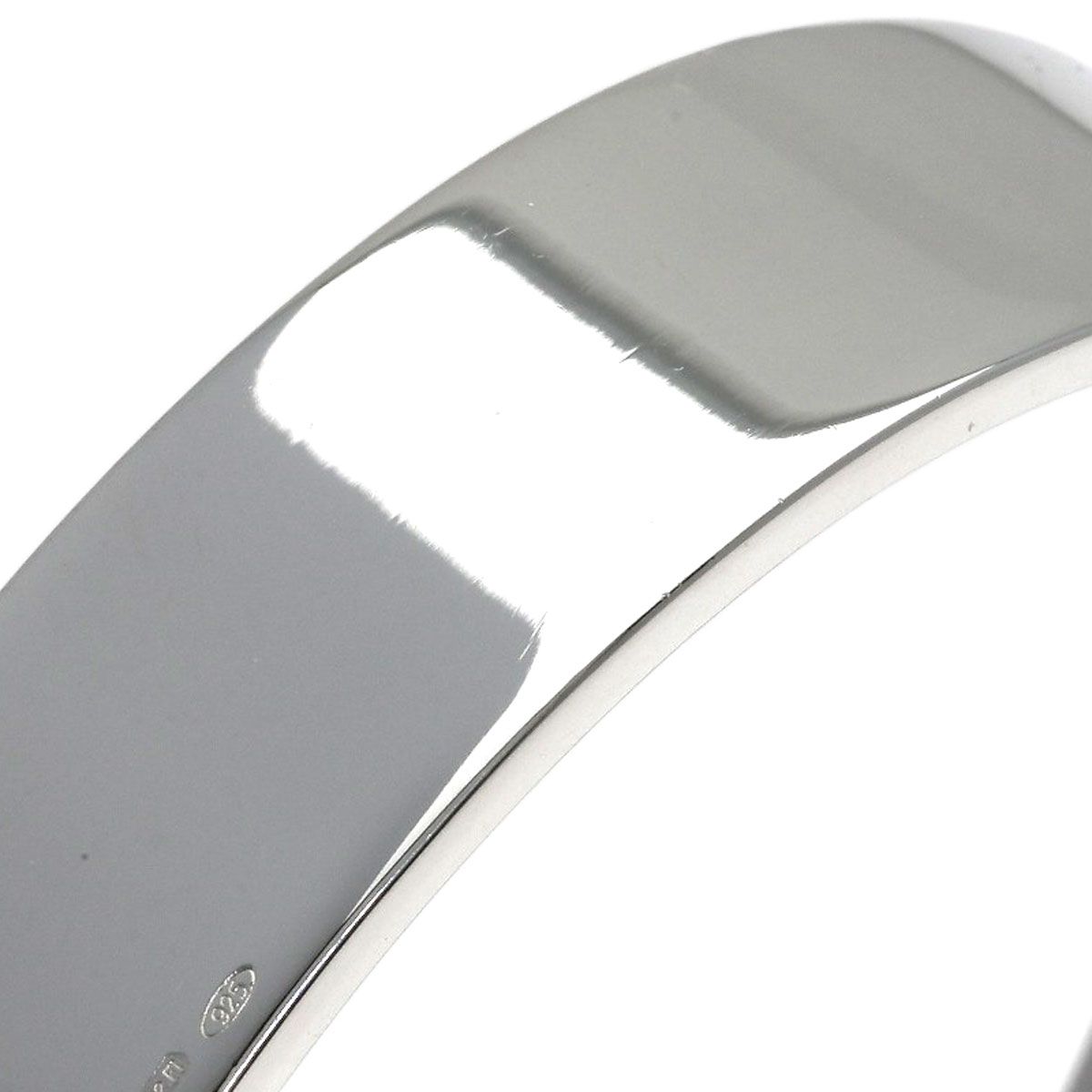 Gucci Cutout Glogo Bangle Bracelet — view 7