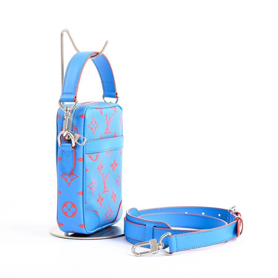 Louis Vuitton Shoulder Bag Danube — view 2