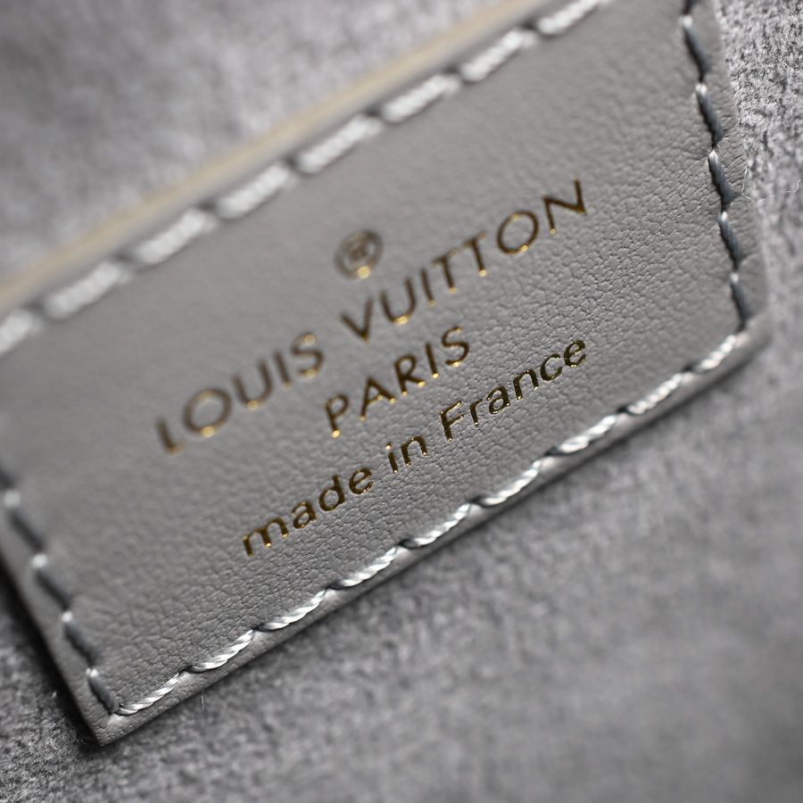 Louis Vuitton Handbag On The Go PM — view 6