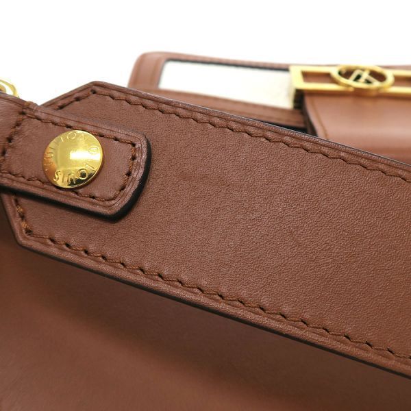 Louis Vuitton Taurillon Bumbag de Fine Belt Bag — view 7