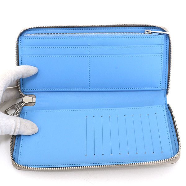 Louis Vuitton Taurillon Climbing Zippy Wallet Vertical Chalk White — view 2
