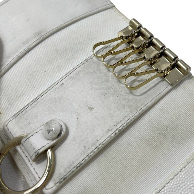 Chanel 4 Key Case White Quilted Leather Key Holder — view 6
