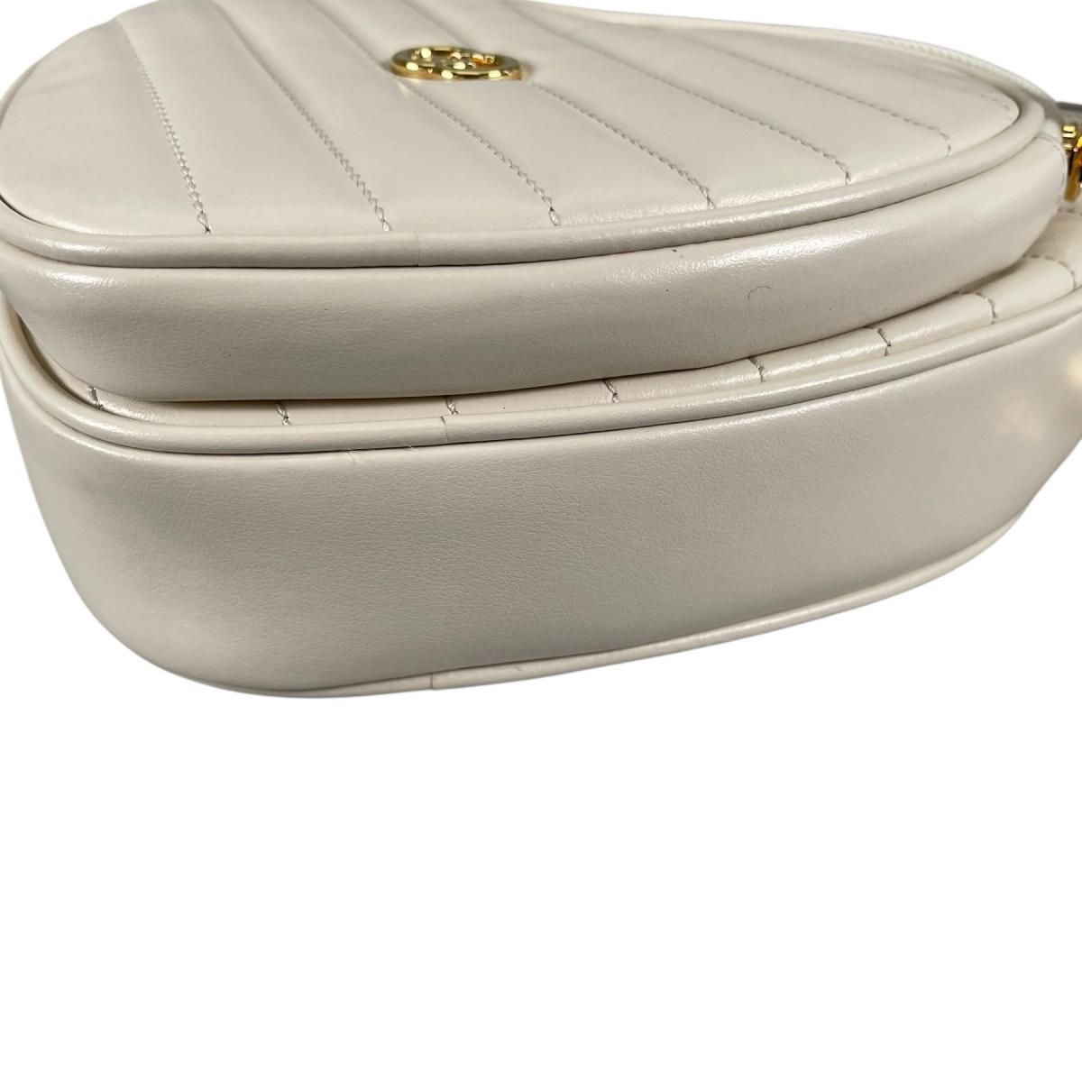 Gucci Heart Chain Shoulder Bag Interlocking White — view 6