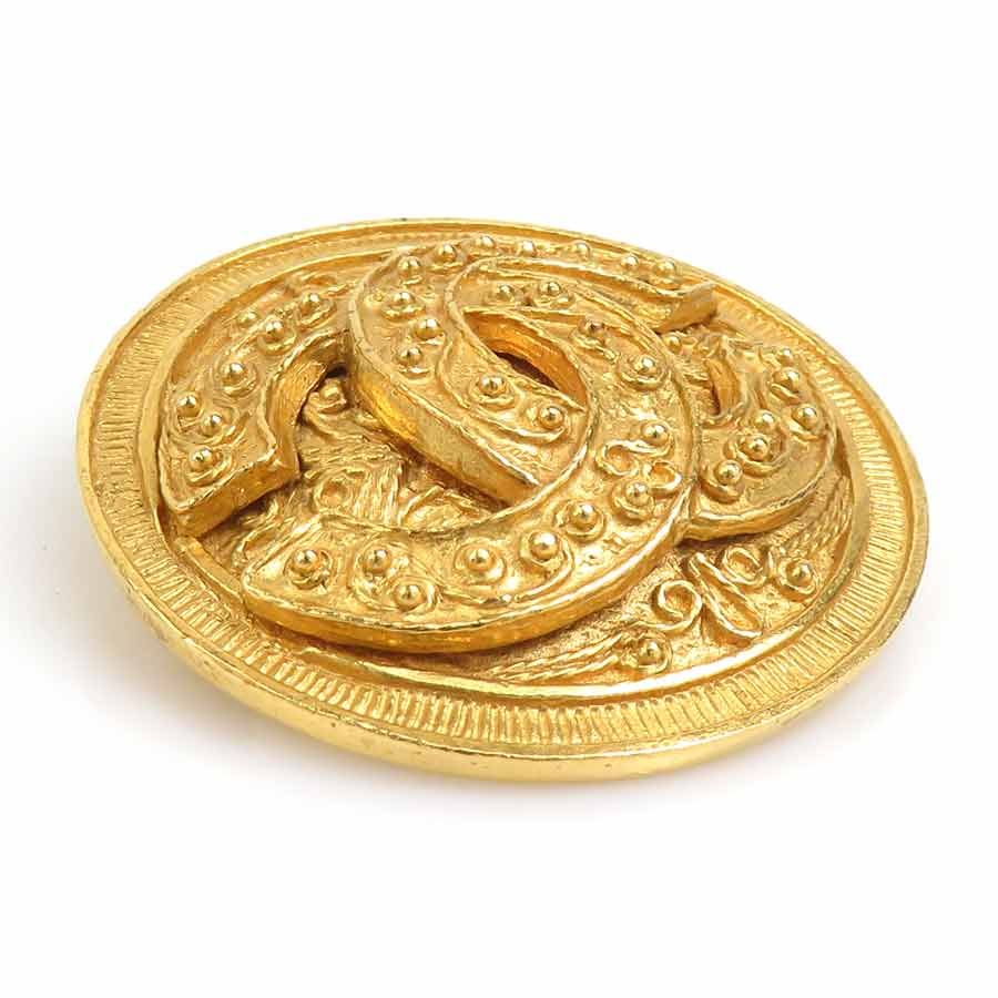 Chanel Brooch CC Logo — view 2