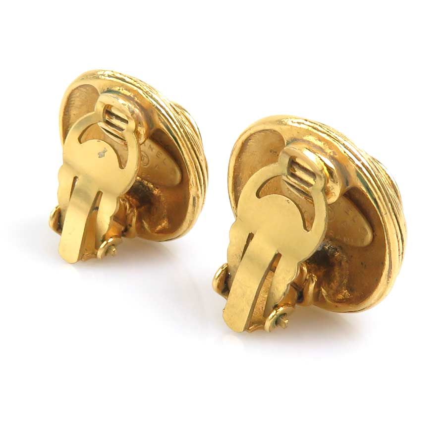 Chanel Earrings CC Logo — view 3