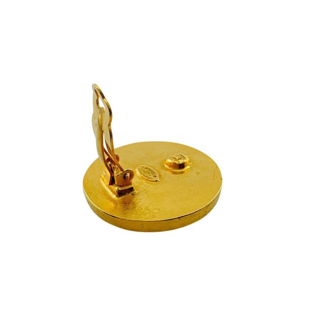 Chanel One Only CC Logo Earrings Gold — view 2