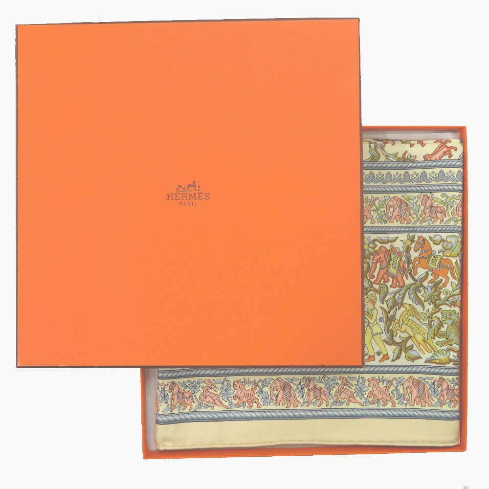 Hermes Carre 90 Indian Hunting Chasse en Inde Scarf Silk Ivory Yellow Light Blue — view 2