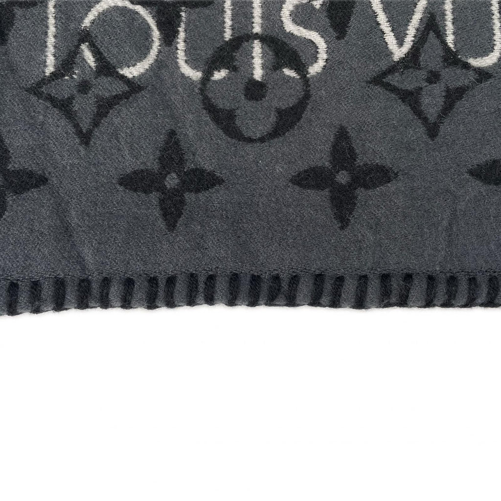 Louis Vuitton Echarpe All You Need AW Scarf Wool Silk Gray — view 5
