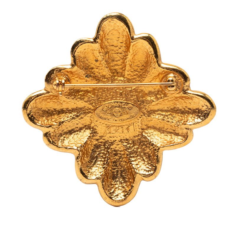 Chanel CC Logo Diamond Motif Brooch Gold Plated Faux Pearl — view 2