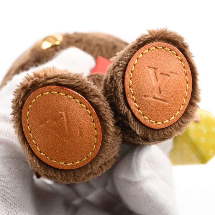 Louis Vuitton Charm LV Bear Keychain — view 6