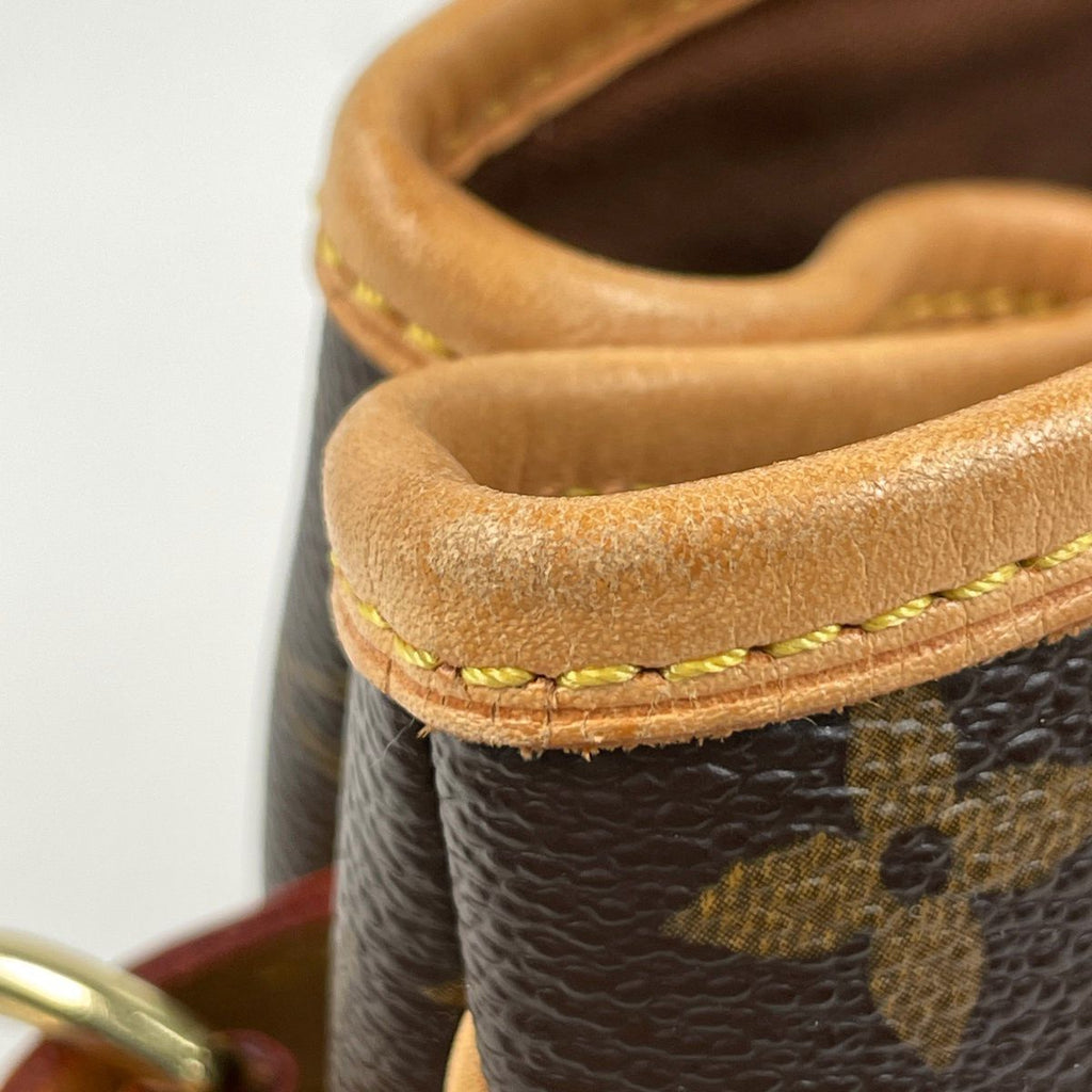 Louis Vuitton Batignolles Handbag Monogram Brown — view 5