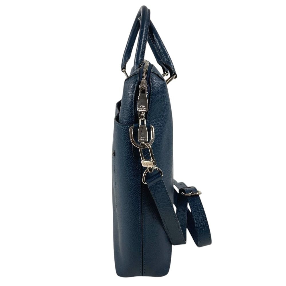Louis Vuitton Shoulder Bag Grigori Taiga Leather Ocean Blue — view 3