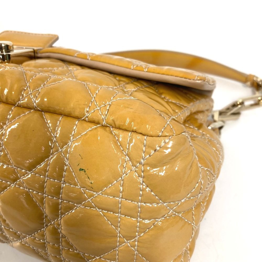 Dior Shoulder Bag Cannage Logo Chain Enamel Beige — view 6