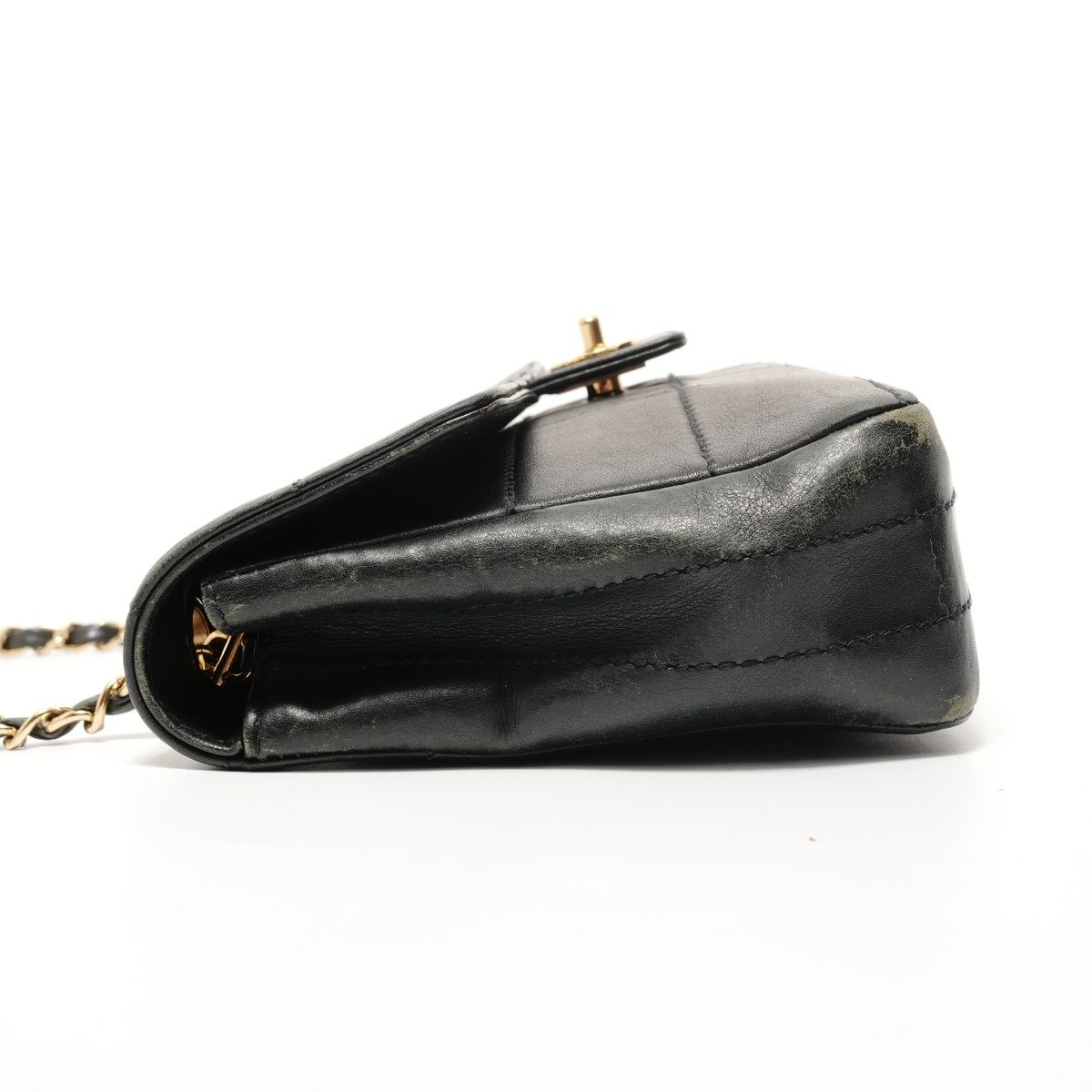 Chanel Shoulder Bag Chocolate Bar Chain — view 3