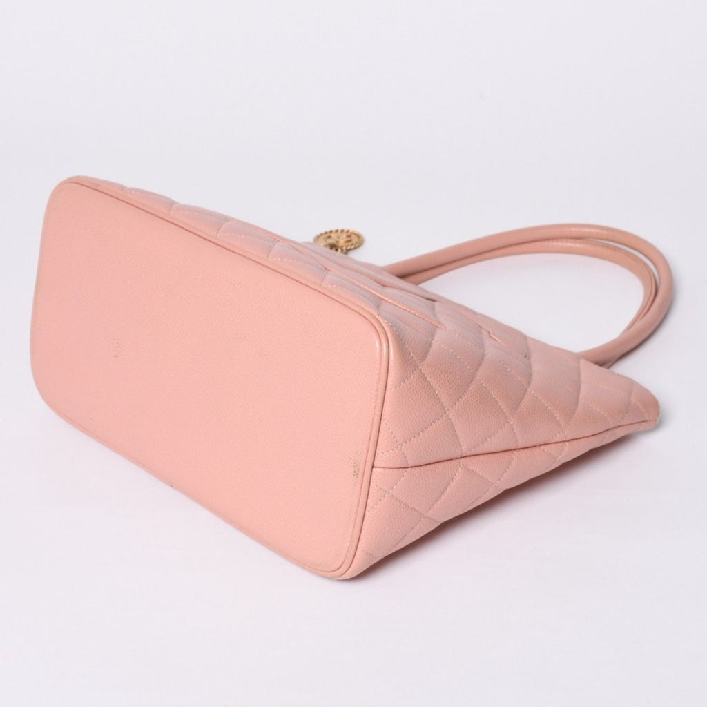 Chanel Reissue Tote Handbag CC Logo Caviar Leather Pink — view 8