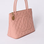 Chanel Reissue Tote Handbag CC Logo Caviar Leather Pink — view 3
