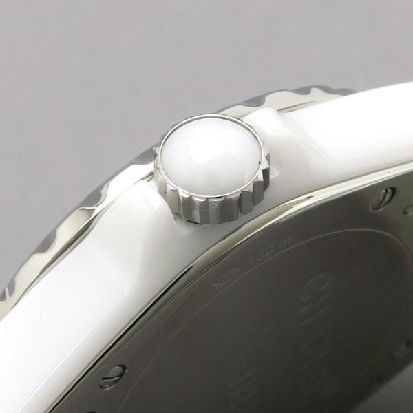Chanel 36.5 mm Boys Watch — view 8