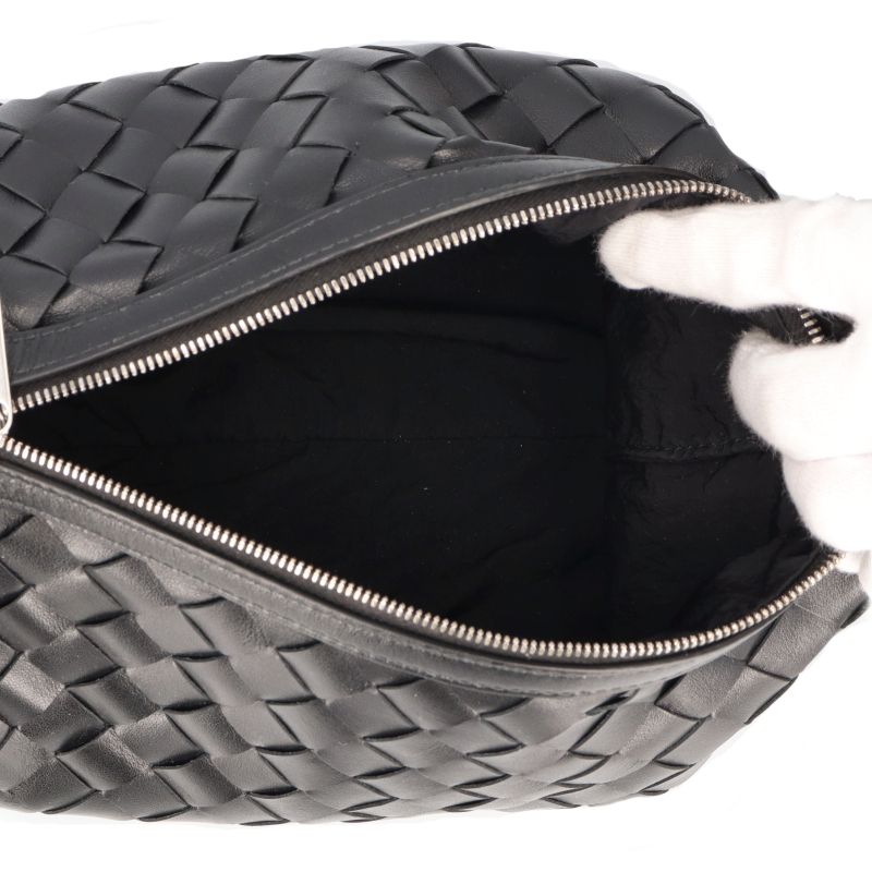 Bottega Veneta Vertical Wallace Intrecciato Bags Black Shoulder Bag — view 7
