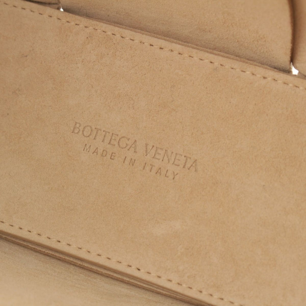 Bottega Veneta Leather Maxi Intrecciato Mini Arco 2-Way Handbag Beige — view 7