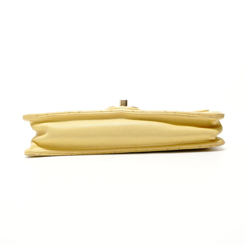 Chanel Shoulder Bag Quilted Pearl Chain — view 7