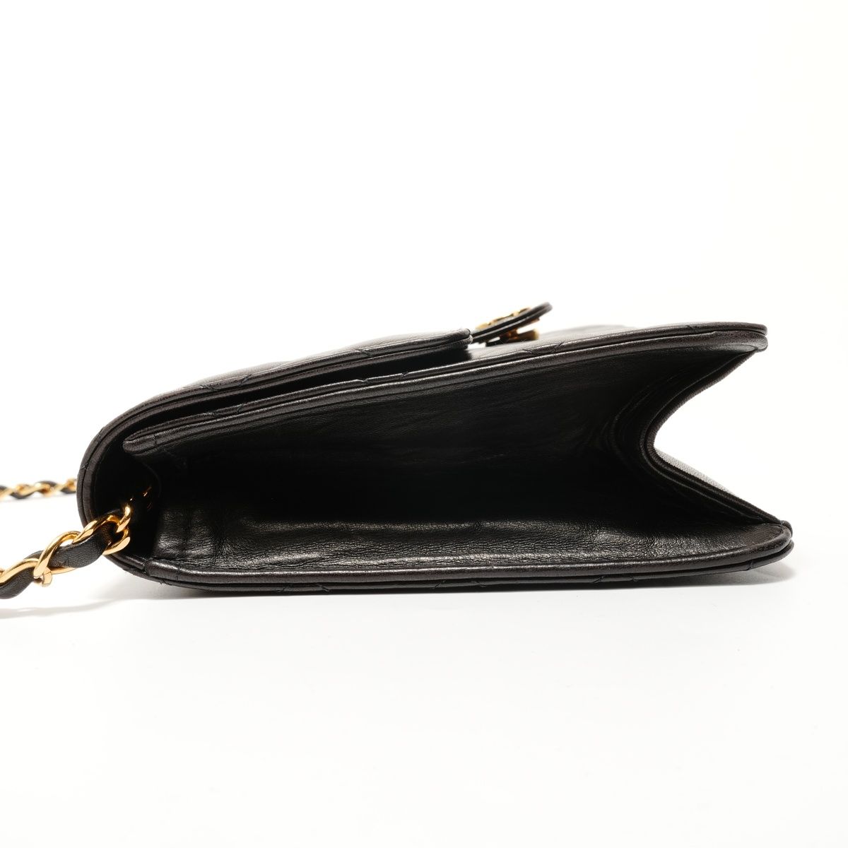 Chanel Shoulder Bag Push Lock Quilted — view 3