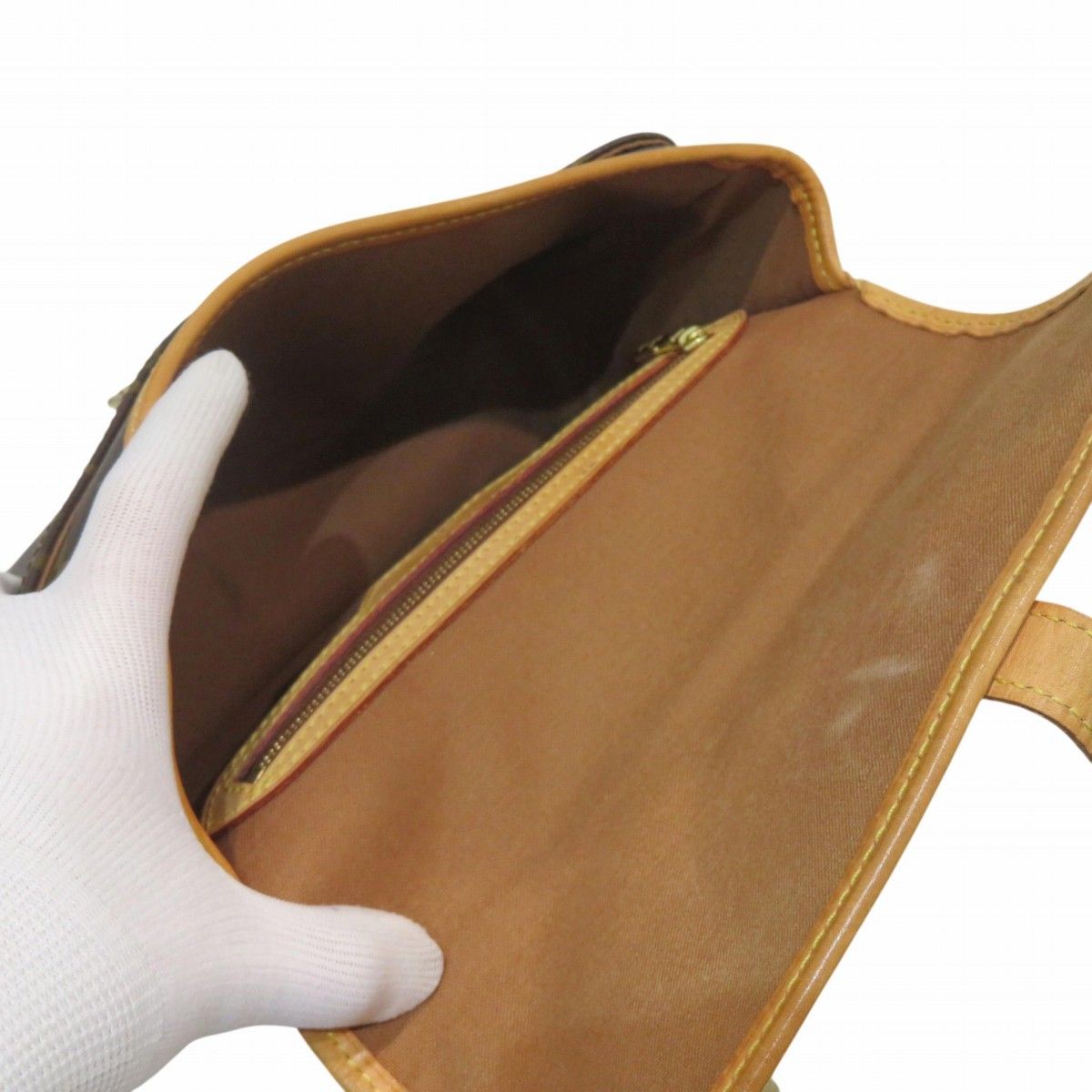 Louis Vuitton Sologne Monogram Shoulder Bag Canvas — view 5