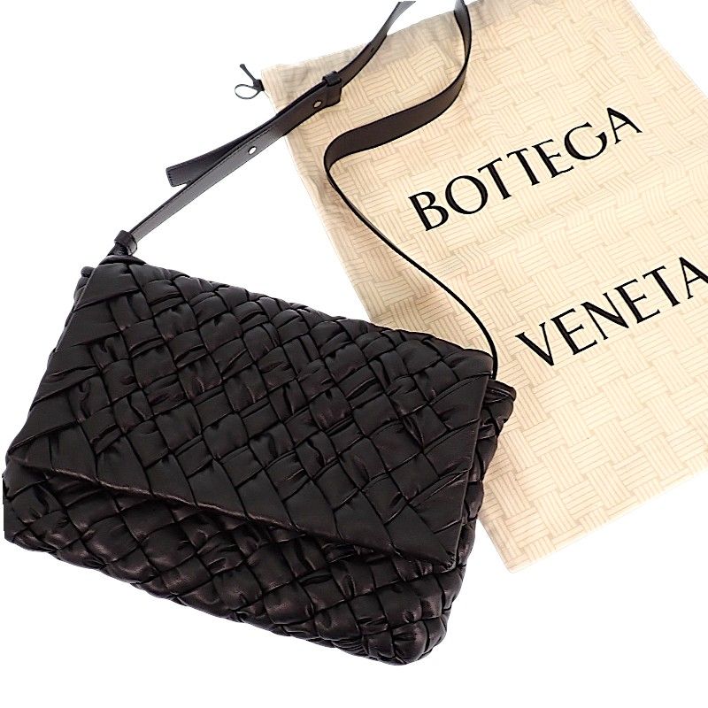 Bottega Veneta Rumple Messenger Shoulder Bag Calf Black Silver — view 2