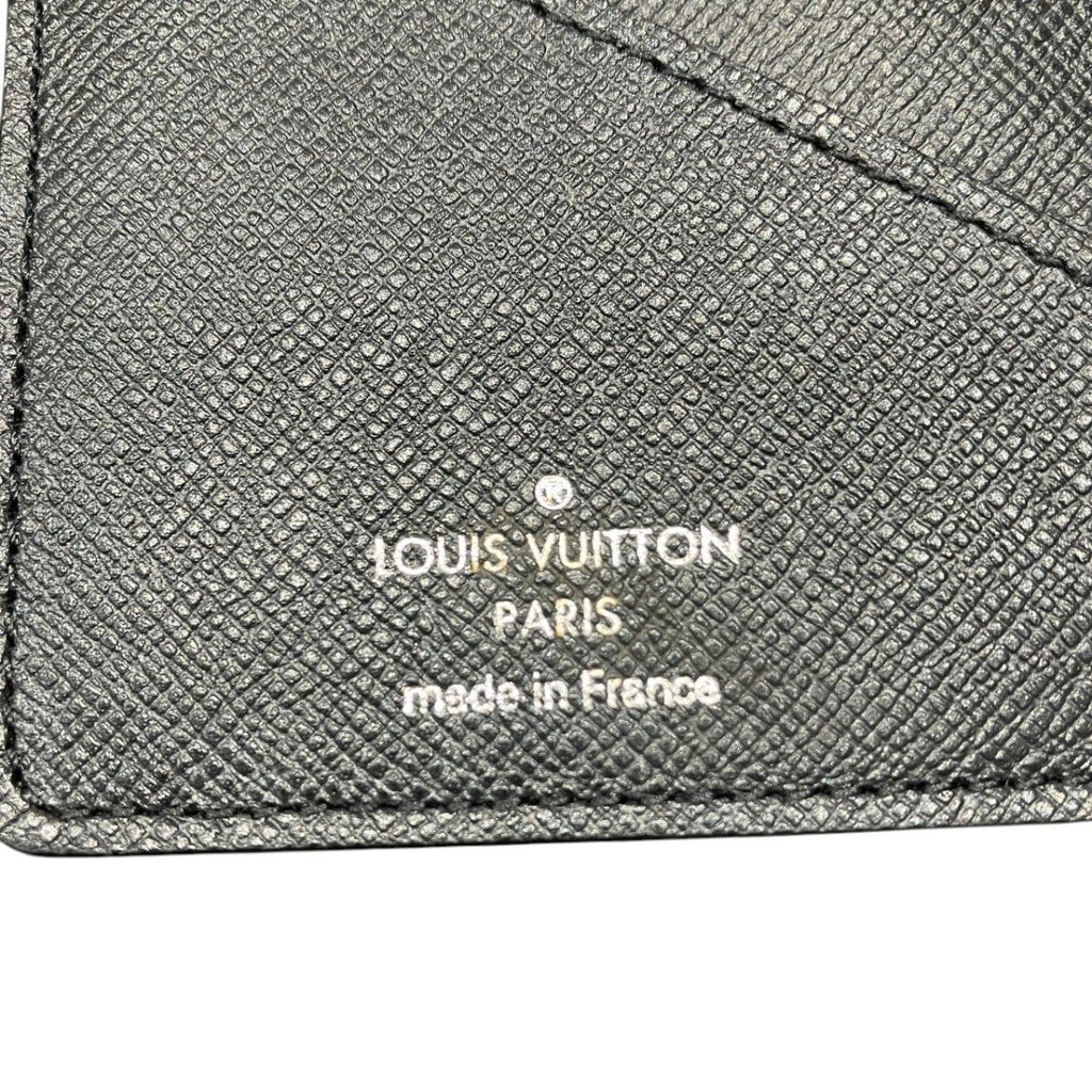 Louis Vuitton Portefeuille Long Taiga Billfold Leather Wallet — view 4