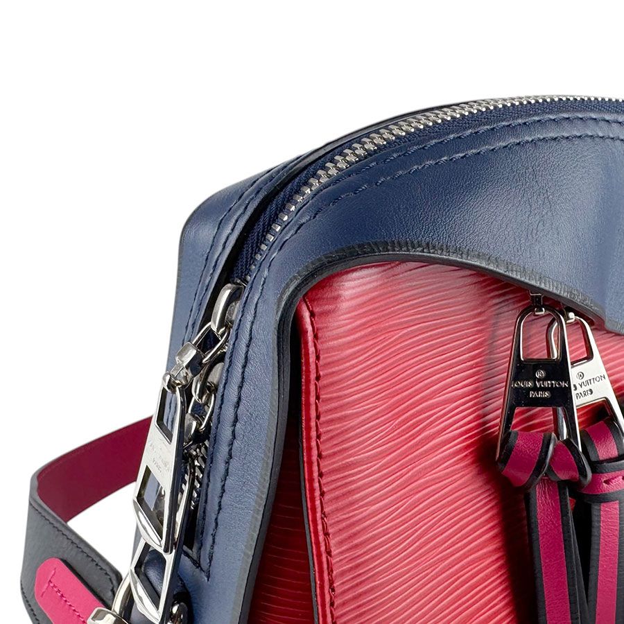 Louis Vuitton Shoulder Bag Tuilet — view 6