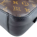 Louis Vuitton Shoulder Bag Saintonge — view 7