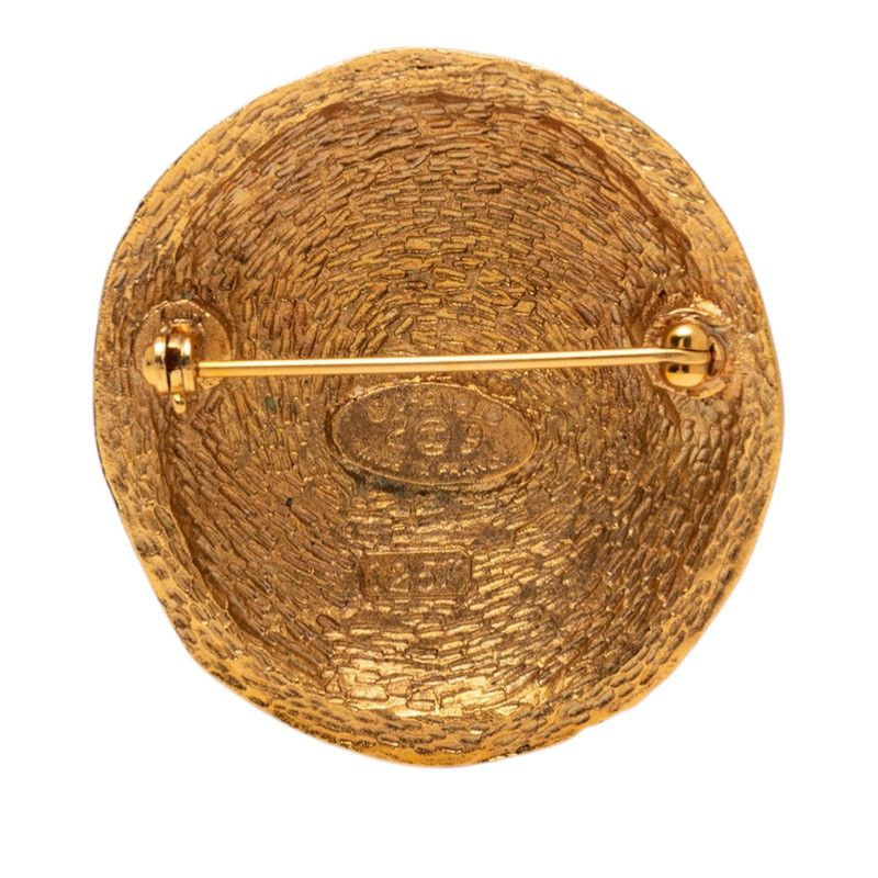Chanel Vintage CC Logo Round Brooch Gold Plated — view 2