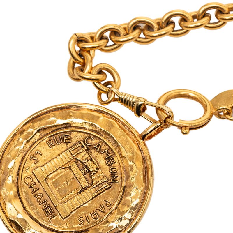 Chanel 31 Rue Cambon Paris Necklace Gold Plated — view 4