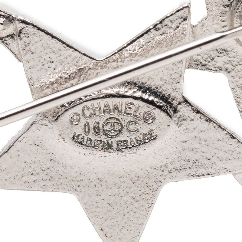 Chanel CC Logo Star Motif Brooch Silver Metal Rhinestone — view 3