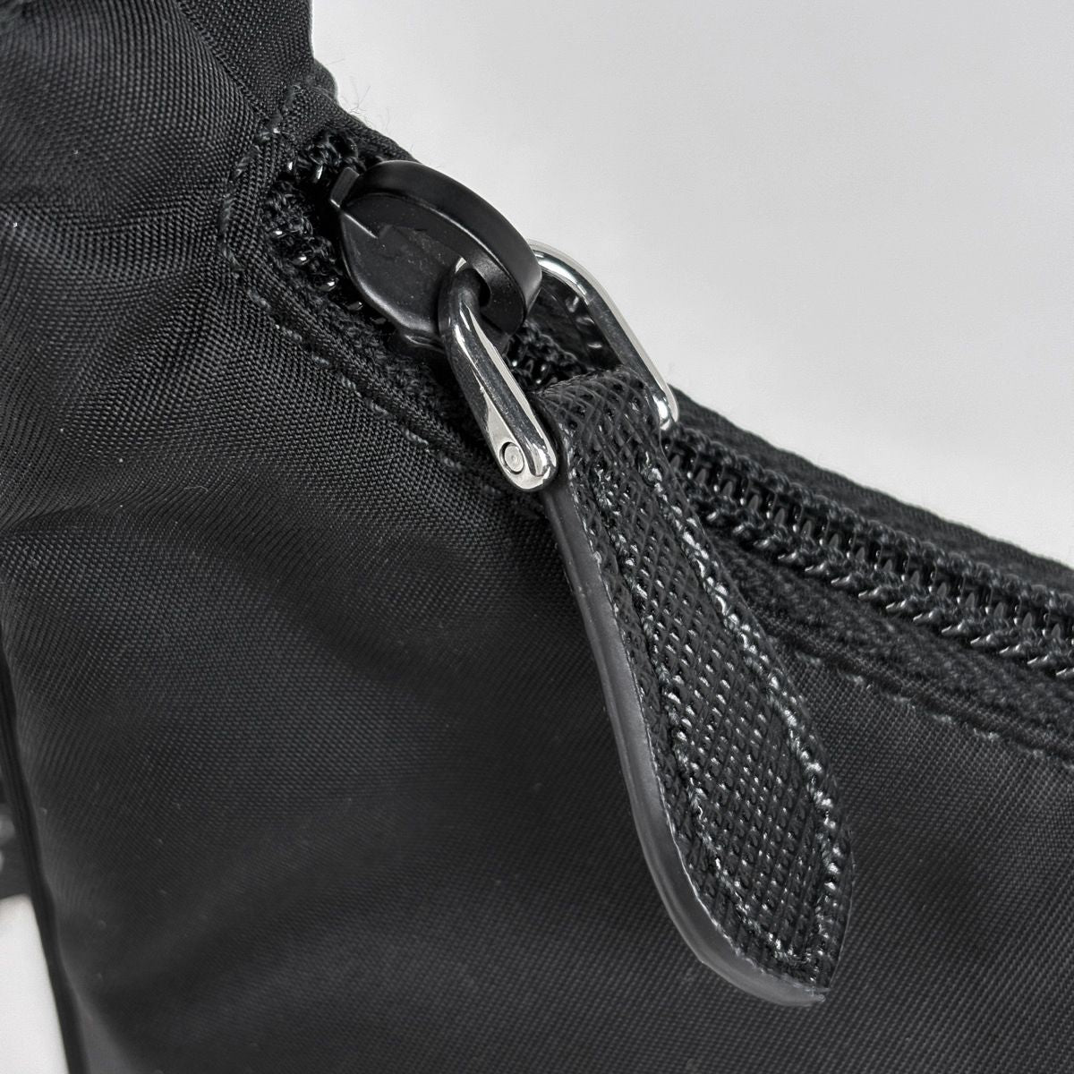Prada Re Edition Re-Nylon Mini Bag Re Nylon Nero — view 4