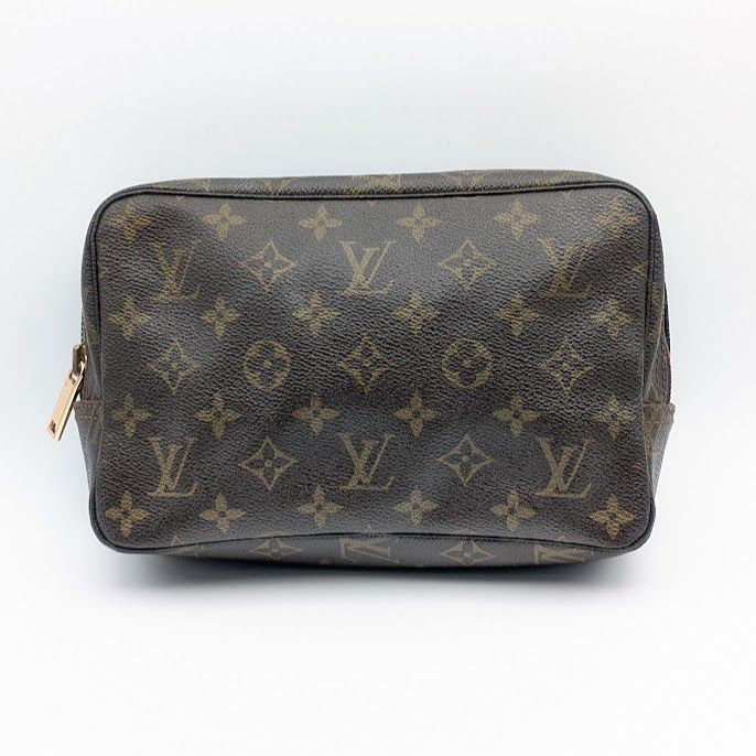 Louis Vuitton Trousse Toilette 23 Monogram Clutch Makeup Pouch — view 2