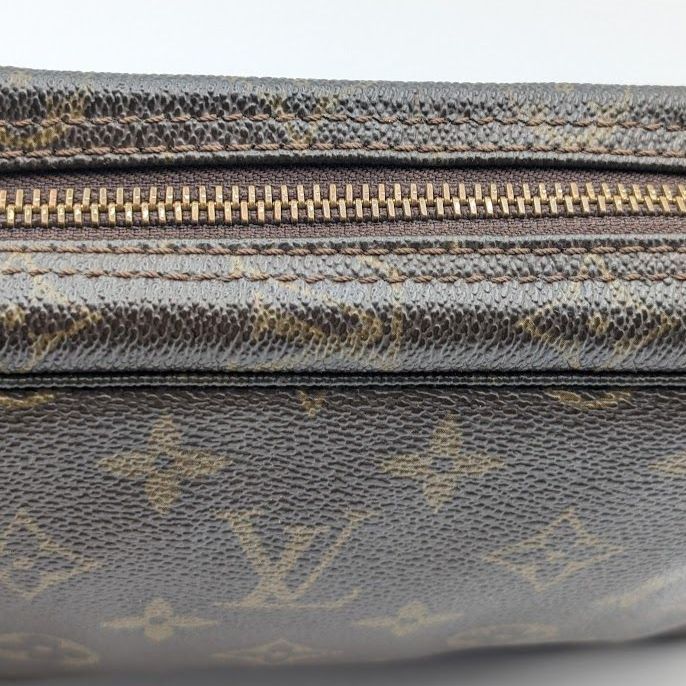Louis Vuitton Trousse Toilette 23 Monogram Clutch Makeup Pouch — view 6