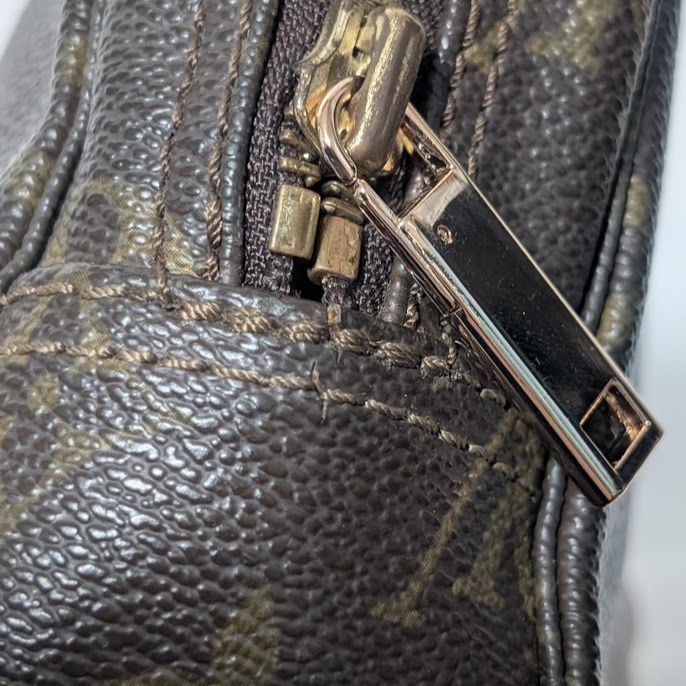 Louis Vuitton Trousse Toilette 23 Monogram Clutch Makeup Pouch — view 7