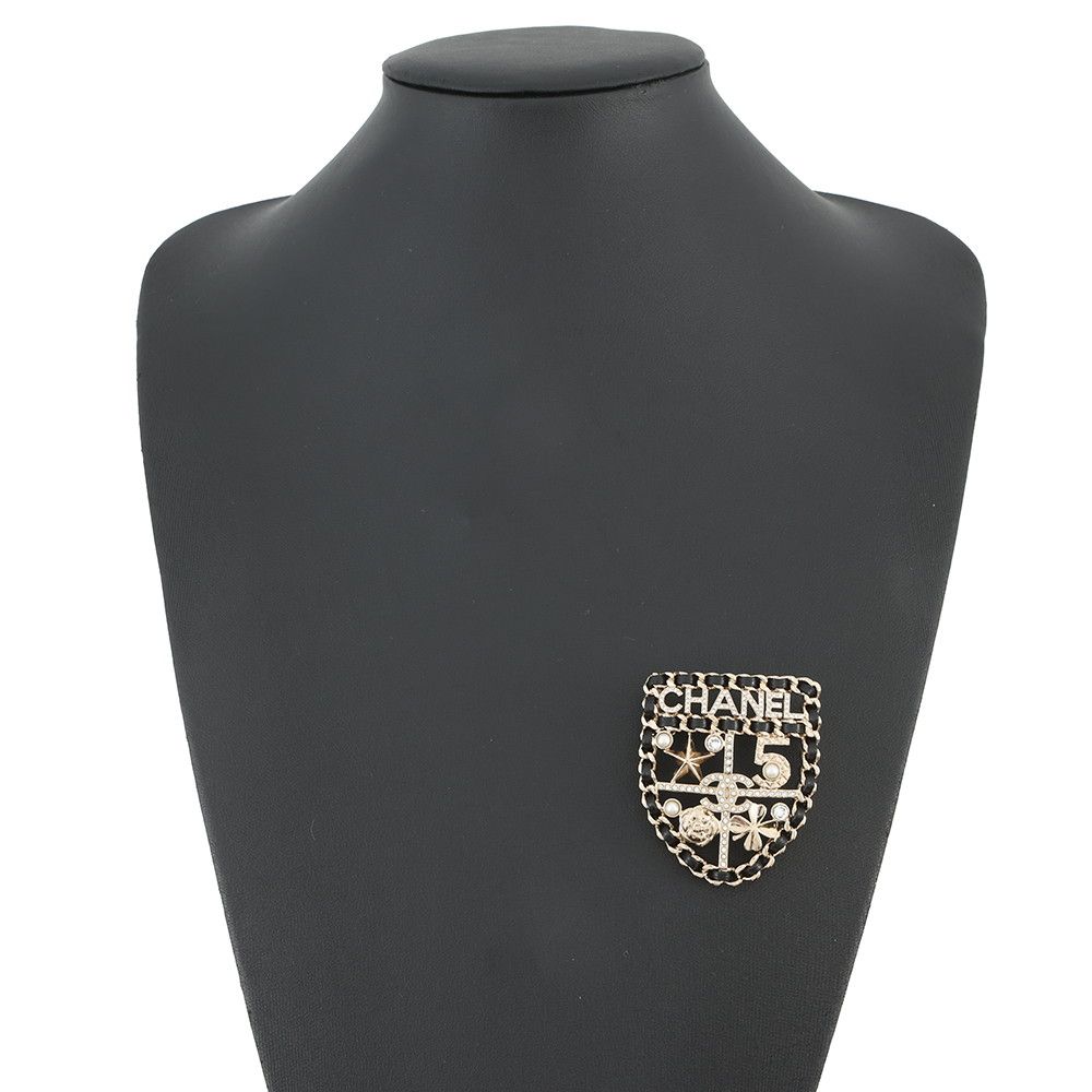 Chanel Brooch CC Logo Emblem Icon Rhinestone Faux Pearl — view 4