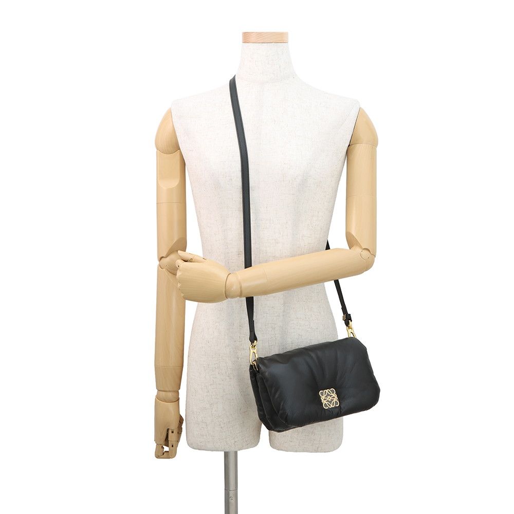 Loewe Shoulder Bag Goya Puffer Mini Shiny Nappa Lambskin Black — view 4
