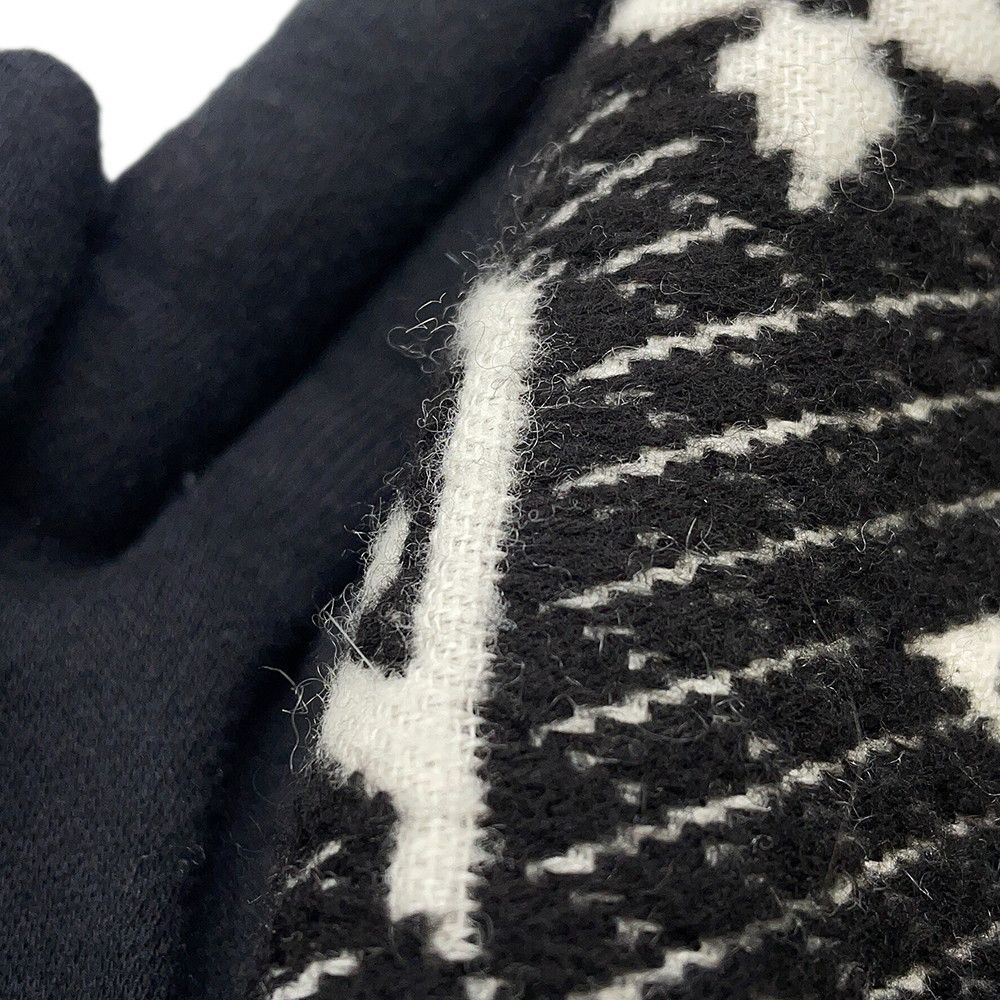 Louis Vuitton Scarf Echarpe LV Toujour Silk Cashmere Shawl Monogram Black — view 9