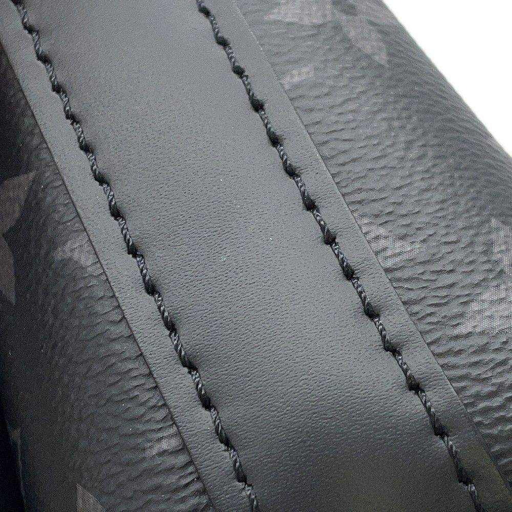 Louis Vuitton Shoulder Bag Monogram Eclipse District PM Black — view 9
