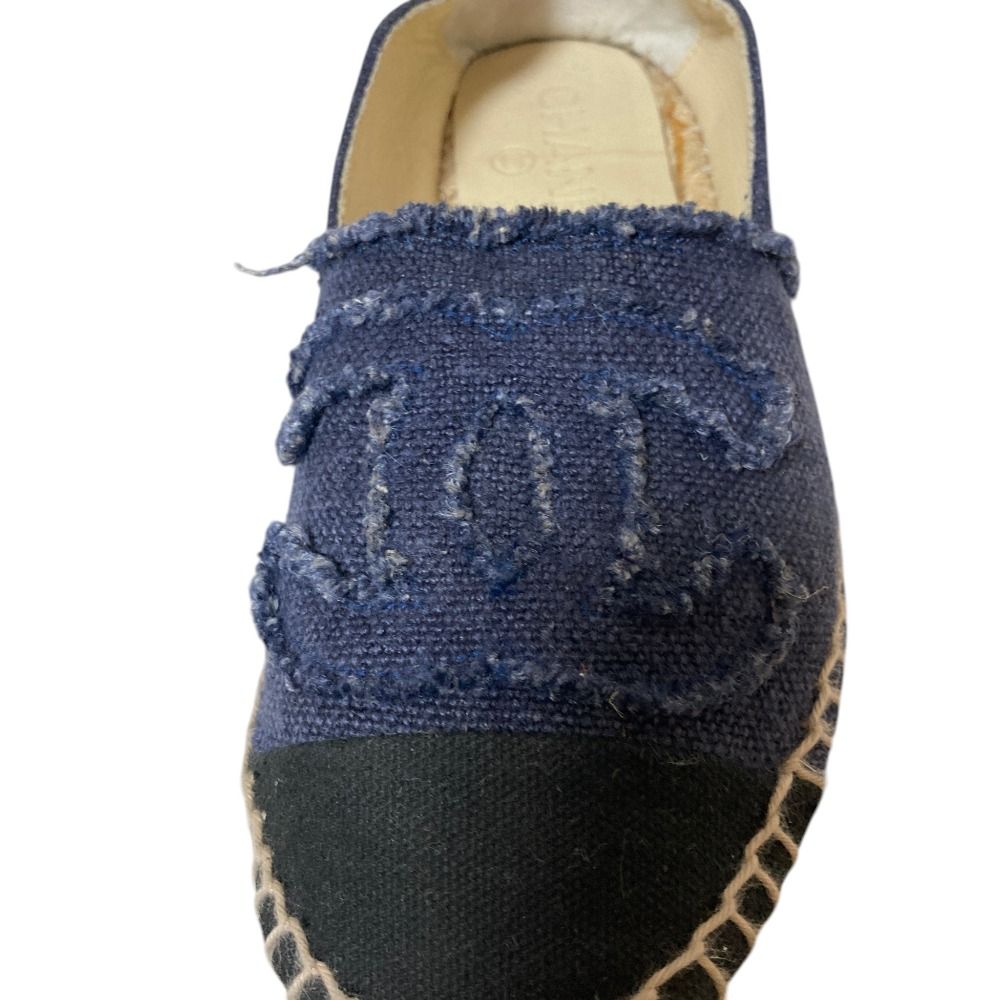 Chanel 14c CC Logo Espadrilles 35 Navy — view 8