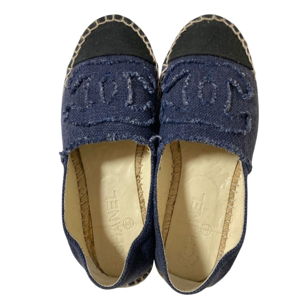 Chanel 14c CC Logo Espadrilles 35 Navy — view 4